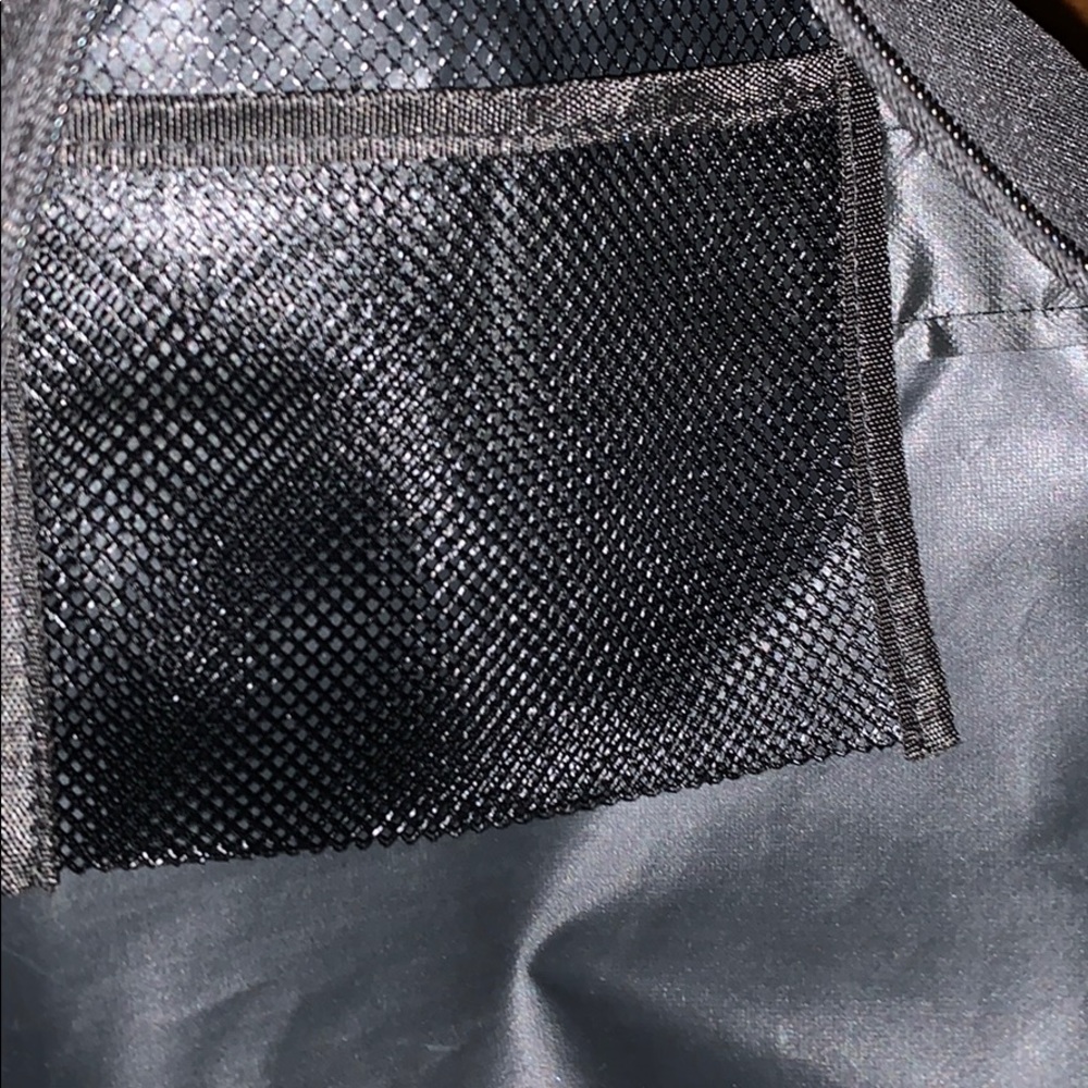 Metro backpack (never worn) - Picture 4 of 4